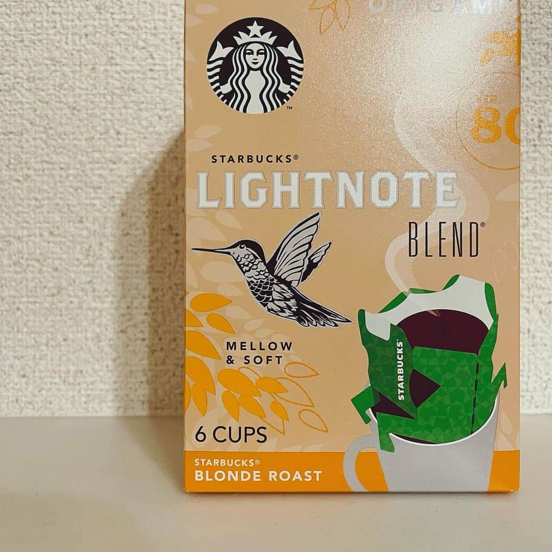 渕上舞のインスタグラム：「朝の一杯はホットコーヒー派☕︎  #スターバックス #ライトノートブレンド  #鳥スタグラム」