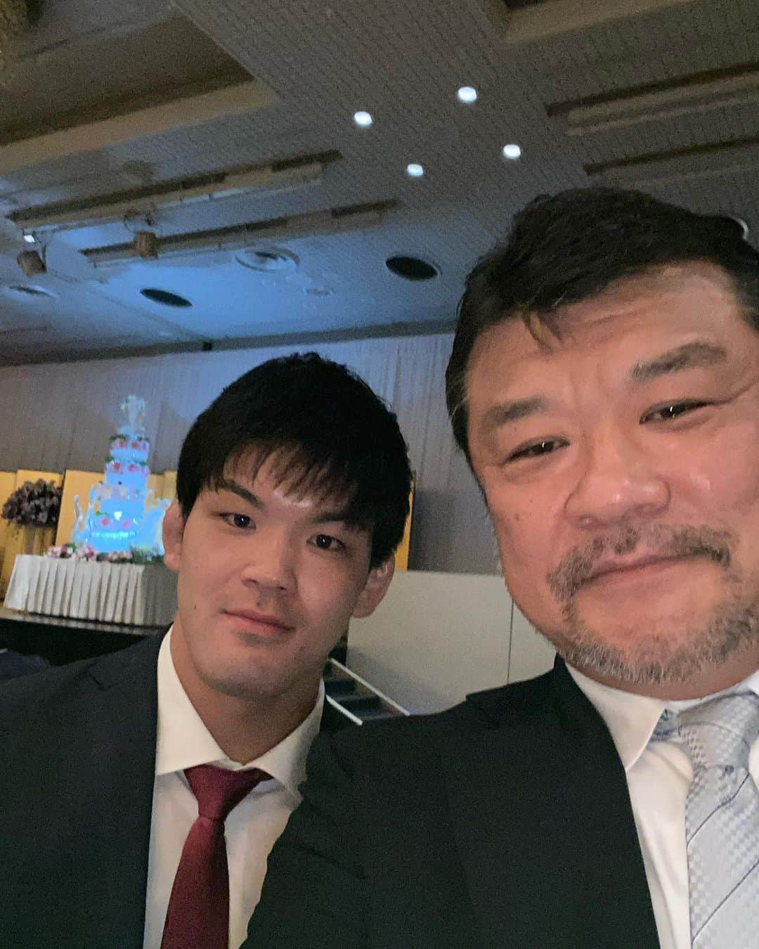 吉田秀彦さんのインスタグラム写真 - (吉田秀彦Instagram)「照ノ富士の結婚式で 将平とパチリ！  #大野将平」6月11日 15時20分 - yoshidahidehiko44