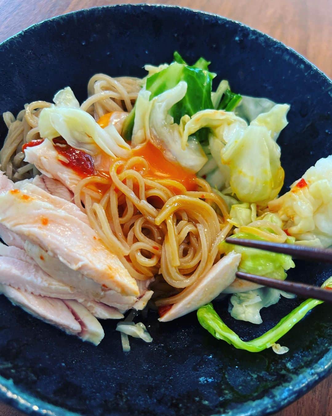 椎名直子さんのインスタグラム写真 - (椎名直子Instagram)「明海さんからいただいたこの麺！  かなーり いけてます！  まとめ買い決定❣️😆」6月11日 15時41分 - natadecoco