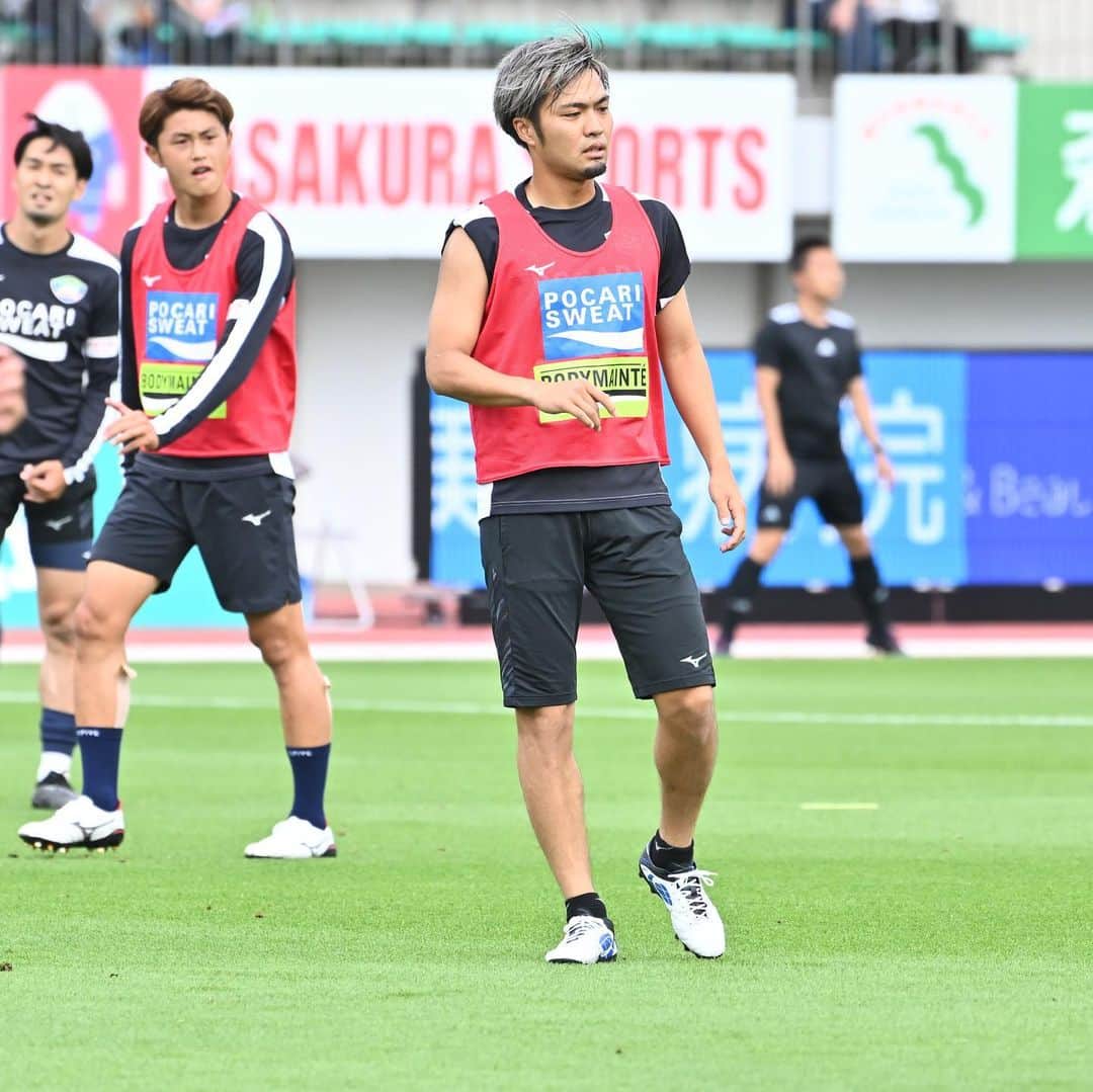 徳島ヴォルティスのインスタグラム：「【6/11(日)16:00 栃木戦】 ピッチ内アップ開始🔥 まもなくKICK OFF  #徳島ヴォルティス #vortis #Ｊリーグ #footbal」