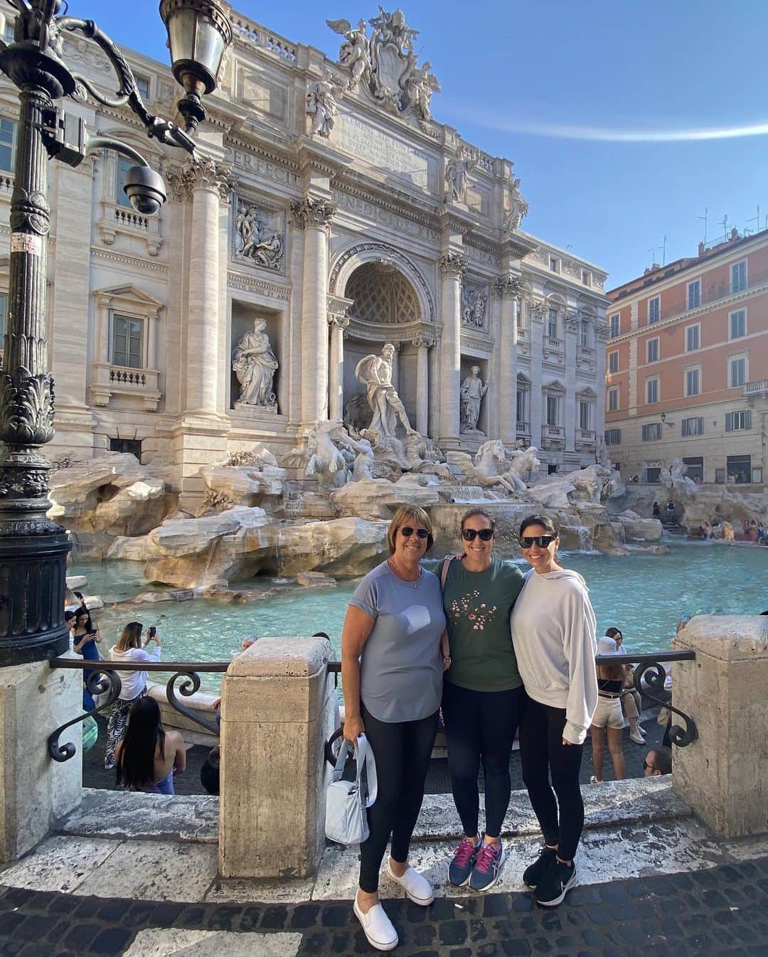 ジェニー・デルさんのインスタグラム写真 - (ジェニー・デルInstagram)「Portofino, Italy ➡️ Rome, Italy ((part 3))  #motherdaughtertrip」6月12日 1時46分 - jennydell_