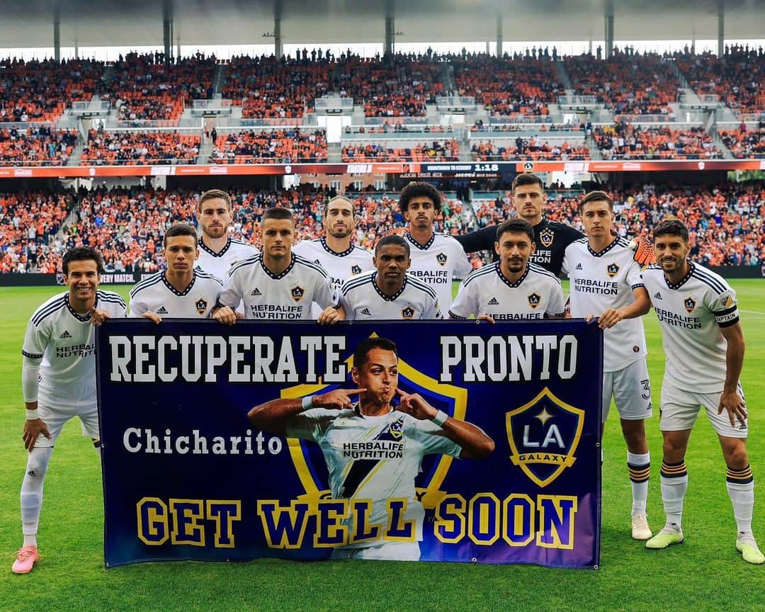 Major League Soccerのインスタグラム：「💛🤍💙 Chicharito suffered a likely season-ending injury on Wednesday.」