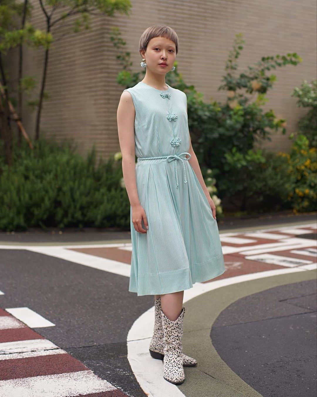 PUNK CAKEさんのインスタグラム写真 - (PUNK CAKEInstagram)「🍀NEW ARRIVAL🍀 ☑︎ china button stripe dress  Now on sale ➡︎ ONLINE STORE   model / @momooka_koyoi」6月11日 17時45分 - punk_cake