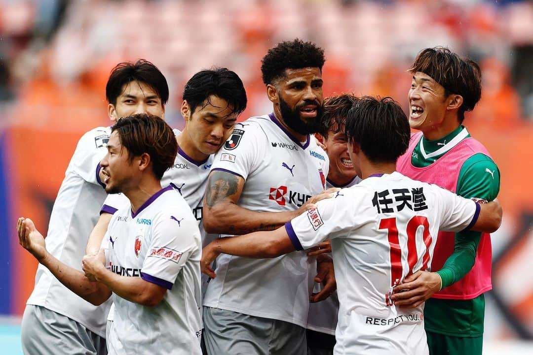 京都サンガF.C.さんのインスタグラム写真 - (京都サンガF.C.Instagram)「Photo gallery📸 . 2023明治安田生命J1リーグ第17節 🗓6月11日（日）14:03 🏟️デンカビッグスワンスタジアム 🆚京都3-1新潟 ⚽️#豊川雄太 ⚽️#パトリック ⚽️#パトリック . #sanga #京都サンガ #超感動 #RevUp」6月11日 17時46分 - kyotosanga_official