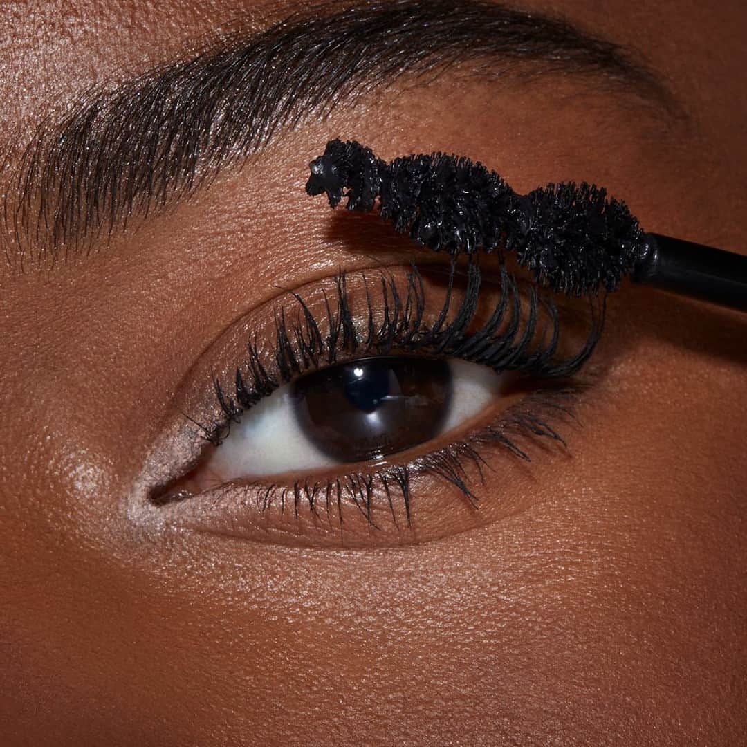 KIKO MILANOさんのインスタグラム写真 - (KIKO MILANOInstagram)「Volumised lashes in a flash using our new 16h Long Lasting Multi-Dimensional Mascara from #KIKOSummer23! 🤩 Its hourglass brush shape makes for easy application and an even effect!⁣ ⁣ Watch @DisneyStudiosUK’s #TheLittleMermaid, only in cinemas!⁣ ⁣ 16h Long Lasting Multi-Dimensional Mascara - Long Lasting Eyeshadow Stick 24 Hours No-Transfer 02 - Eyebrow Stick 01」6月11日 18時00分 - kikomilano