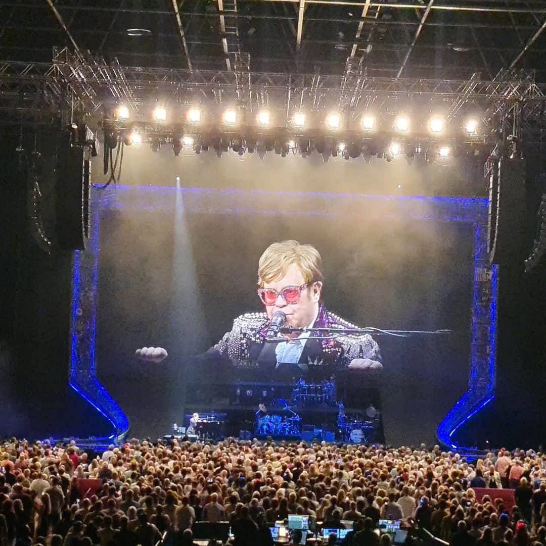 オリバー・フェルプスのインスタグラム