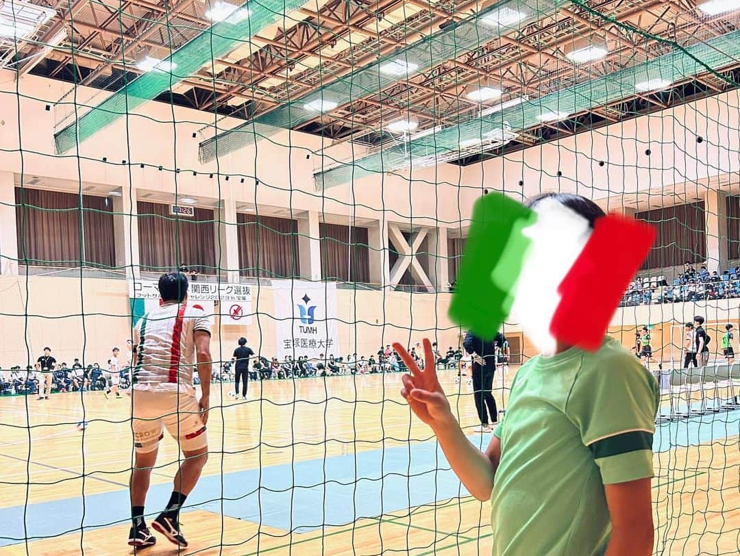 中野崇さんのインスタグラム写真 - (中野崇Instagram)「ご縁のあるイタリアのみんなが日本に来たので息子と応援に。 フットサル刺激的でした。  #フットサル #イタリア #ローマ選抜 #宝塚 #試合観戦」6月11日 19時00分 - tak.nakano