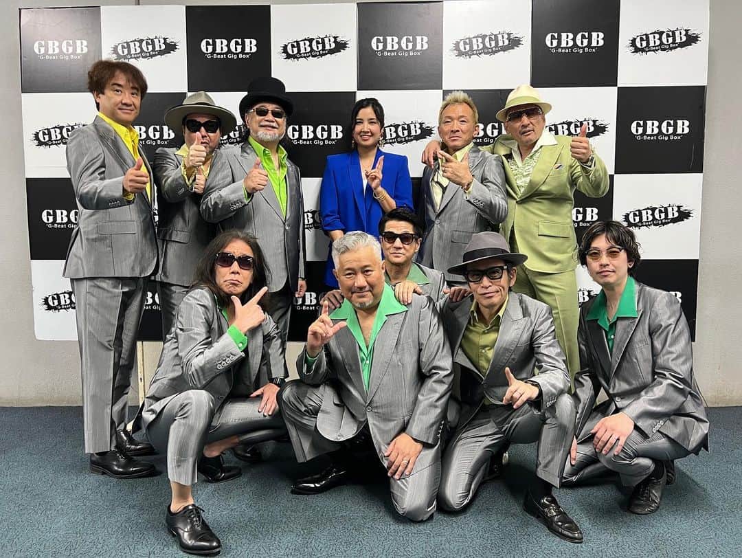 クレイジーケンバンド【公式】のインスタグラム：「FINAL GBGB 2023@日本トーターグリーンドーム前橋ありがとうございました！ まさかの朝一出演、早くからお集まりいただき恐縮です。 初めてのお客様今後ともよろしくお願いいたします。 フェスシャイコー！ お客様、運営スタッフの皆様、ありがとうございました。  by staff  #クレイジーケンバンド #crazykenband #横山剣 #FINALGBGB #GBGB」