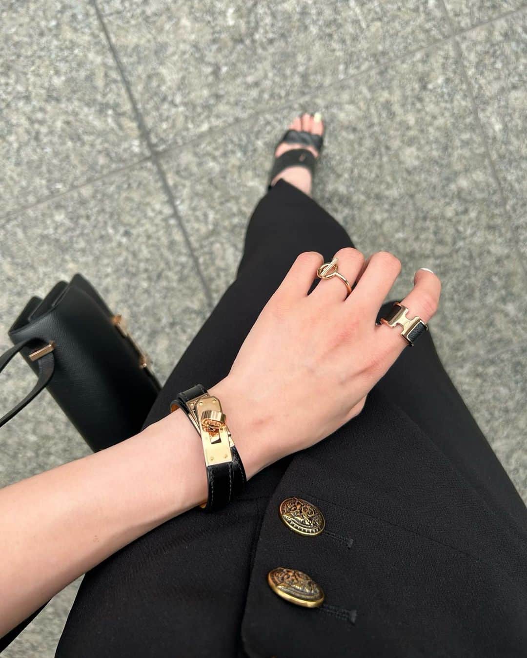 冨張愛のインスタグラム：「Rose Gold🥀」