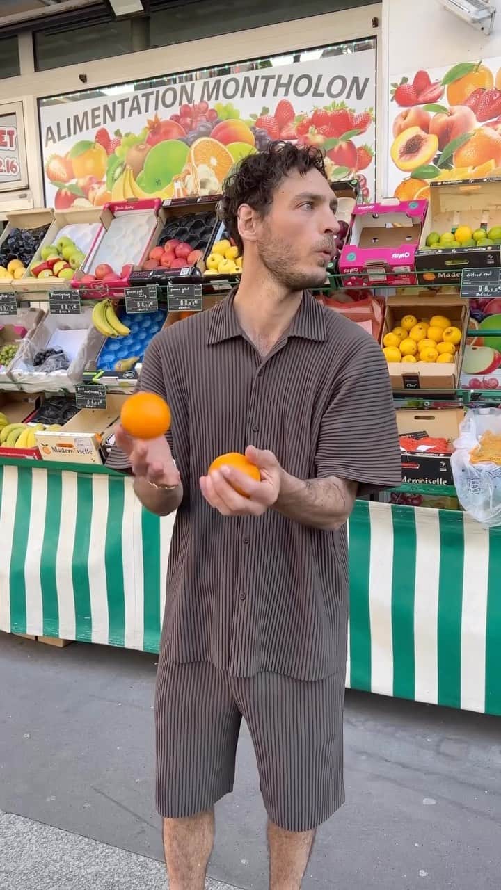 MATCHESFASHION.COMのインスタグラム：「Serious looks were served in Paris 🥐  Shop our summer in the city at the link in bio.」