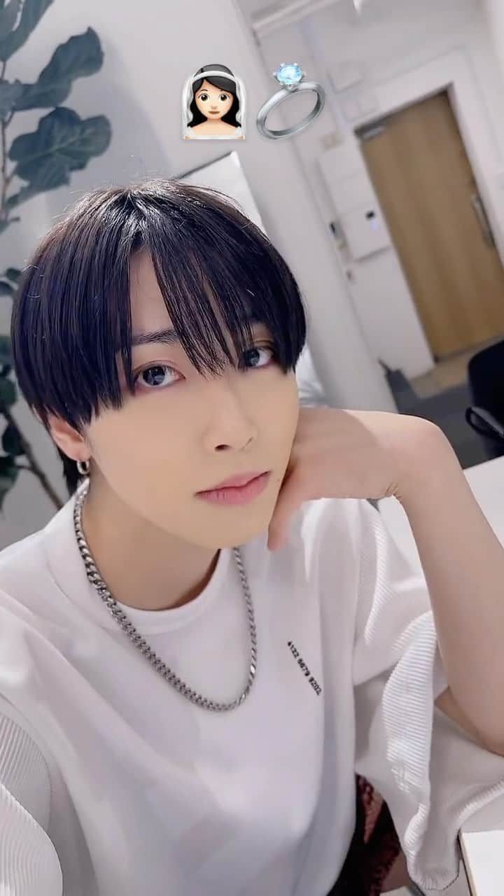 武本悠佑（ゆっけ）のインスタグラム：「คุณมีแฟนไหม?  तुम्हारा कोइ प्रेमी है？  តើ​អ្នក​មាន​មិត្ត​ប្រុស​ហើយ​ឬ​នៅ？  do you have a boyfriend?」