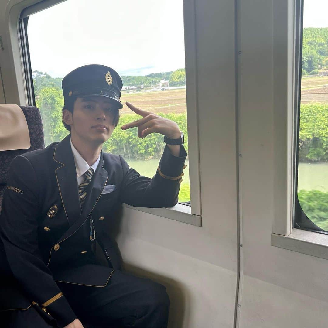 松村和哉のインスタグラム：「JR九州ツアー。 2日間ありがとうございました。 貴重な体験に感謝。」