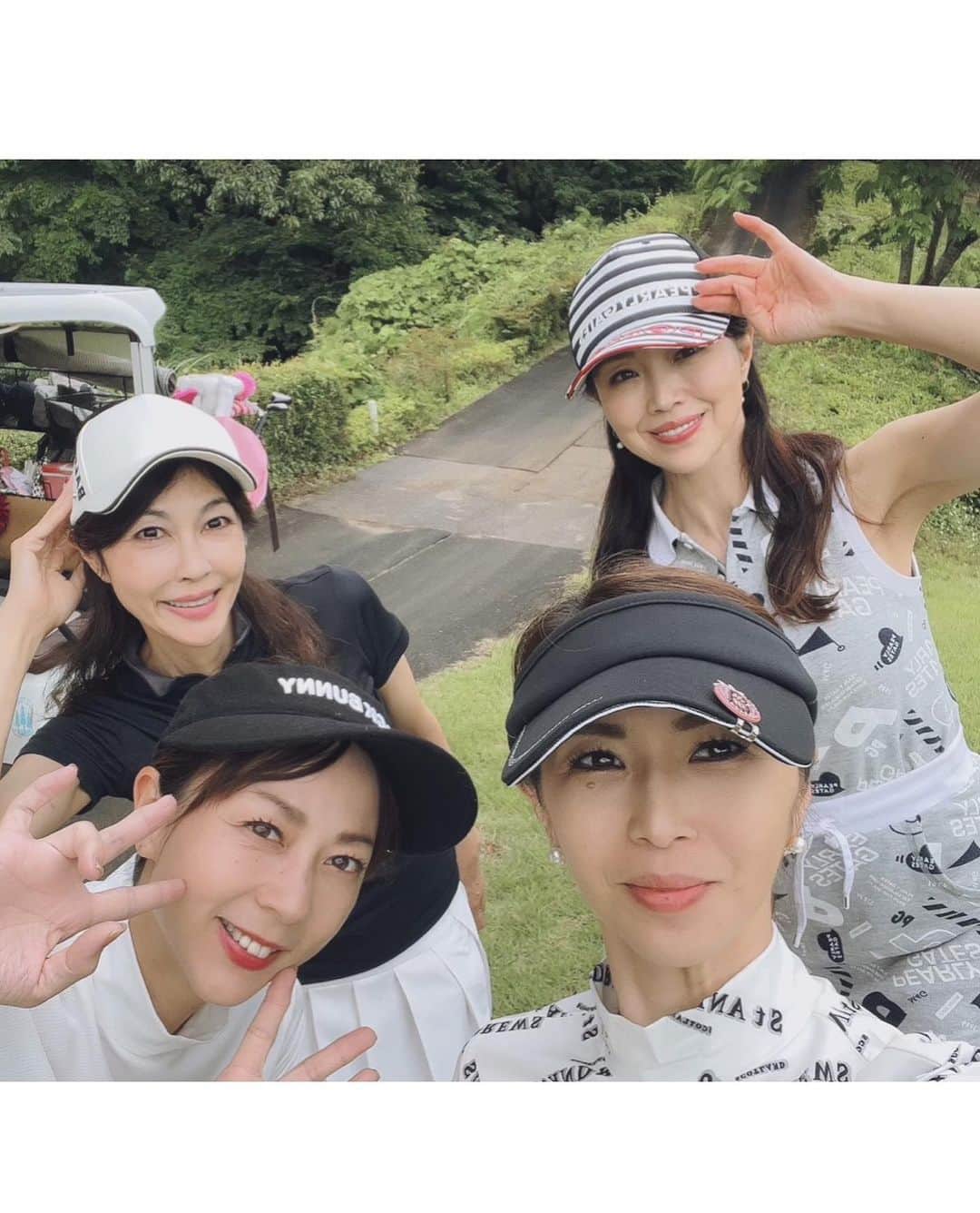 ImotoEtsuyo さんのインスタグラム写真 - (ImotoEtsuyo Instagram)「#先日 のゴルフ #山田ゴルフ倶楽部 へ。  ・ 曇りで暑すぎず、 いいメンバーで ワイワイ楽しかったです⛳️  ・ 来月もご一緒する予定なので 楽しみです。 ・ #ゴルフウェア  #cap  @pearlygates_official  #パーリーゲイツ  #ゴルフシューズ  @newbalancegolf_japan  ・ #golf  #golfwear  #ゴルフコーデ #ゴルフファッション  #ゴルフ場  #golflife  #⛳️  #ゴルフ⛳️  #アラフィフ女子  #アラフィフ」6月11日 19時47分 - bisuhada