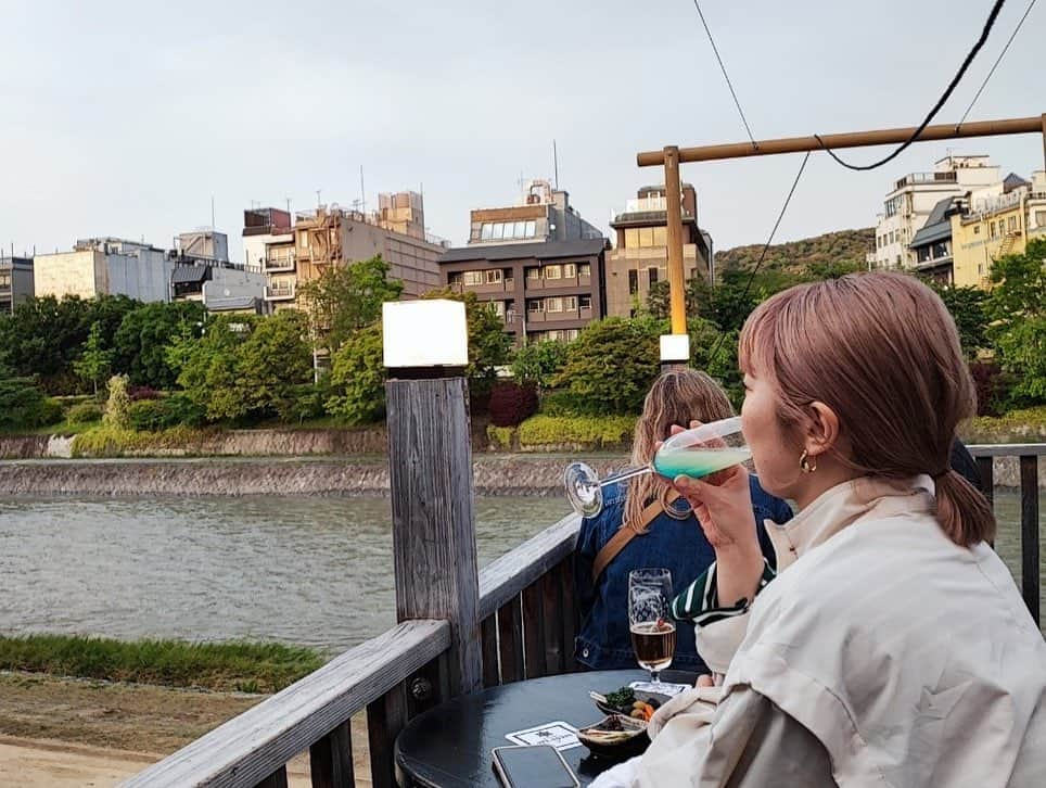 鎌田梢のインスタグラム：「大阪京都の旅③ そのほかいろいろ。短い時間だったけど、行きたいところほとんど周れて(食べれて)大満足でした。腹キャパさえもっとあれば…と悔やまれますが、楽しい旅でした☺️ 自分たち以外外国人観光客の方々で、海外気分が味わえたのもよかったな笑　ありがとう！ #京都の旅 #小川珈琲堺町錦店」