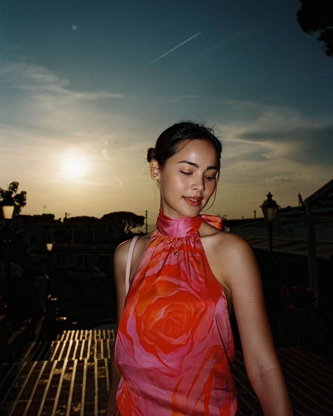 ウッラサヤー・セパーバンのインスタグラム：「รูป ฟิล์ม มา แล้วววว 💫 คุณพี่เค้าถ่ายรูปฟิล์มเก่งจริงๆ 💓🫶🏼」