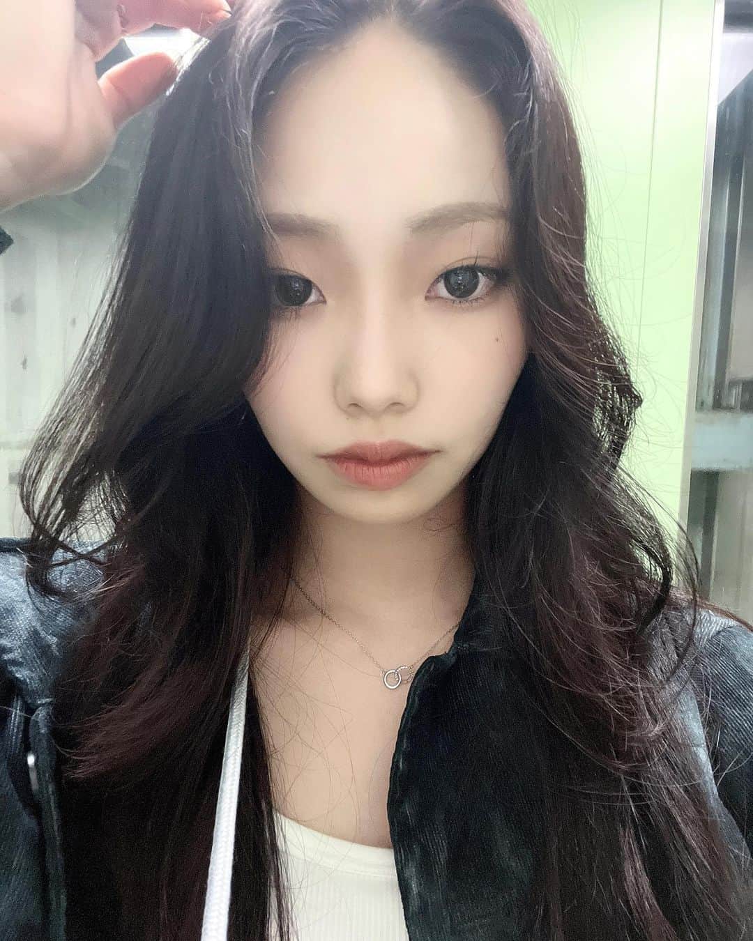 川西莉子のインスタグラム：「6月ってこんなに寒かったっけ？🙄  ⠀ ⠀ ⠀  #05 #fyp #일본 #japan」