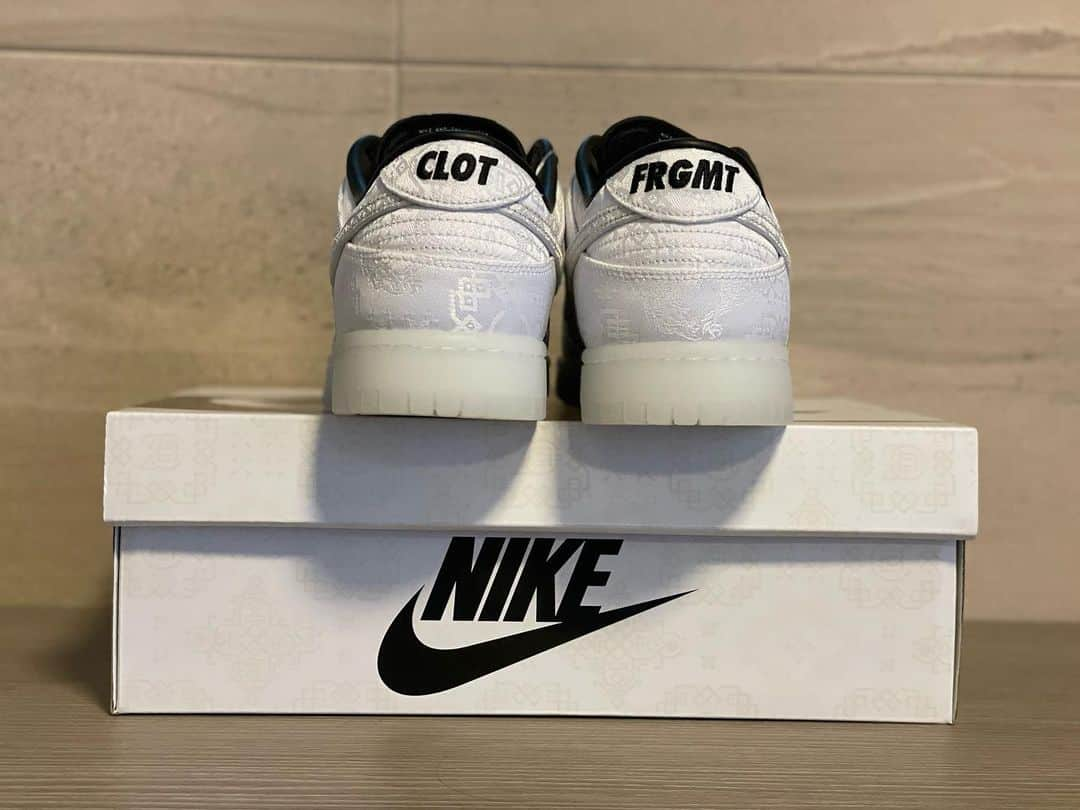 中西直人さんのインスタグラム写真 - (中西直人Instagram)「welcome😍  CLOT × Fragment × Nike Dunk Low "Black and White"  クロット × フラグメント × ナイキ ダンク ロー "ブラック アンド ホワイト"  thank you NARI. @nari_x_x_x_   #nike #dunklow  #fragment #clot  #godselectionxxx  #sanrise」6月11日 20時28分 - sanrise.18