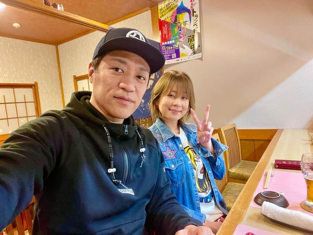 のインスタグラム：「ママと武濱で飲む。 #武濱 #寿司」