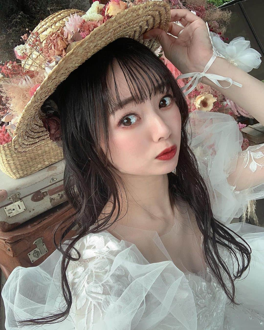 川村まりのインスタグラム：「素敵なところでソロ前撮りしてきた！ データが楽しみ💕」