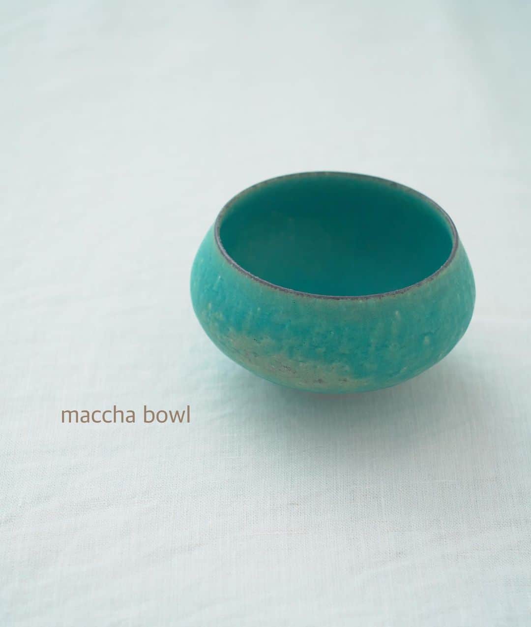 深澤里奈さんのインスタグラム写真 - (深澤里奈Instagram)「◯◯◯  maccha bowl  tea journey online store  https://teajourney-jpn.square.site  にて販売スタートしました。  ◆sold out◆  次回の入荷をお待ちくださいませ。  #teajourney  #japanesetea #teaceremony #maccha #chado #chanoyu #teaparty #茶道具 #茶道 #茶の湯 #棗 #金の棗 #銀の棗 #中棗 #茶筌 #色糸茶筌 #macchabowl  #鈴木麻起子 #色糸茶筌 #ターキッシュ  #turkish」6月11日 20時41分 - rinatj