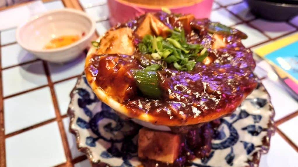 古谷健太さんのインスタグラム写真 - (古谷健太Instagram)「このタイプの店でめざせポケモンマスター流れてんの初めて聴いた  #大阪」6月11日 21時10分 - koyaken_radio