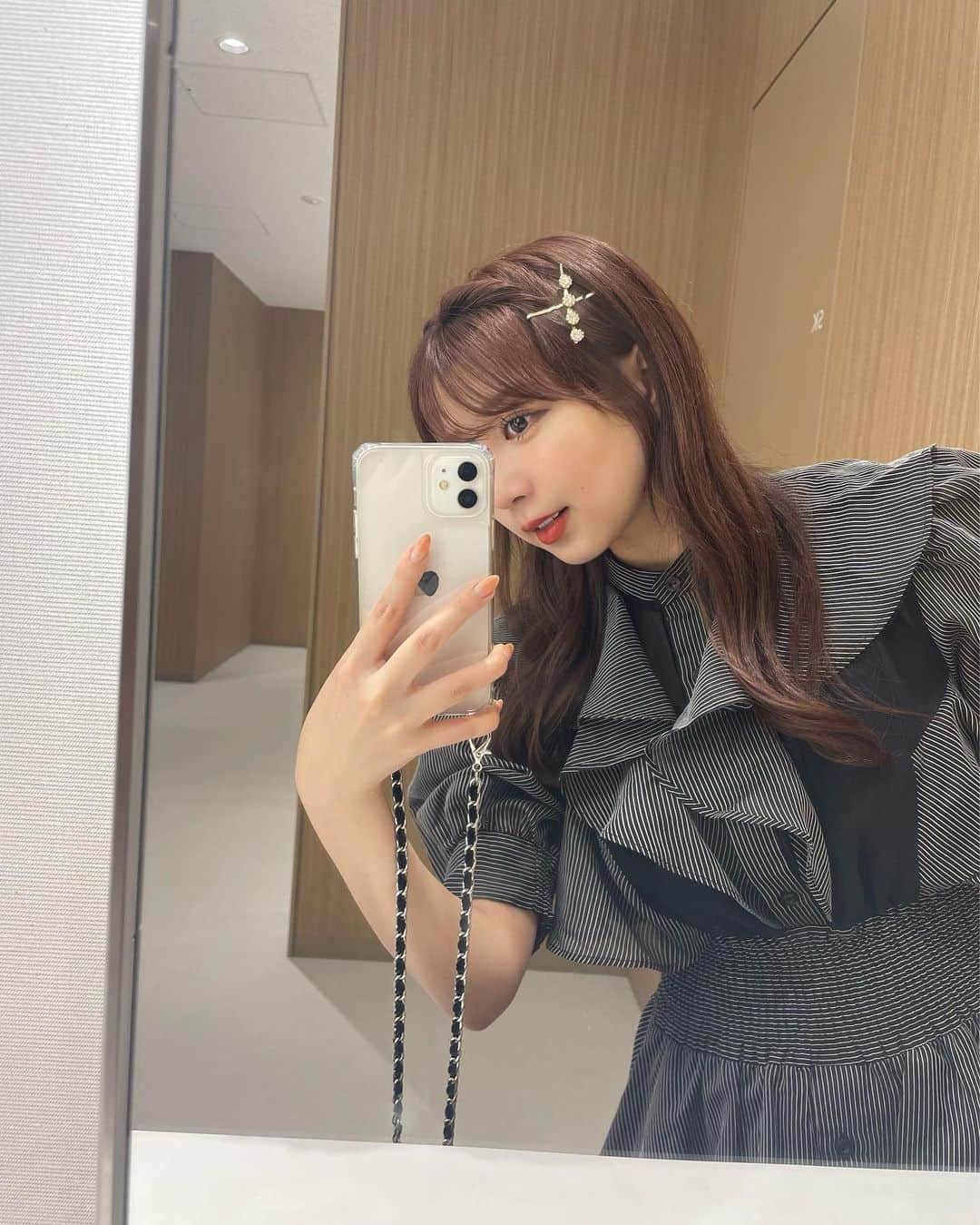 太田彩夏さんのインスタグラム写真 - (太田彩夏Instagram)「・ 前髪アレンジしてみた🪄🖤  #ske48 #idol #現地でトーク会 #握手会  #好きになっちゃった #私服 #前髪アレンジ」6月11日 21時02分 - ayamelody0817