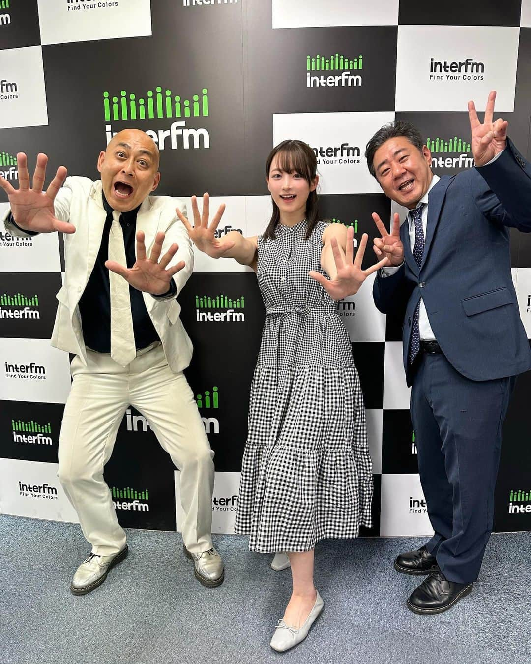 山崎あみさんのインスタグラム写真 - (山崎あみInstagram)「今週のみゅじろく、 錦鯉のお二人が毎日登場してくださります！ ⠀ 優しい眼差しなお2人と楽しく収録してきました☺️ ⠀ @interfm897 にて 月〜木曜日  7:00〜8:50 まで生放送でお送りしています！ ⠀ radikoでは、いつでも聞けますので是非☺️」6月11日 21時04分 - __ami.yamazaki__