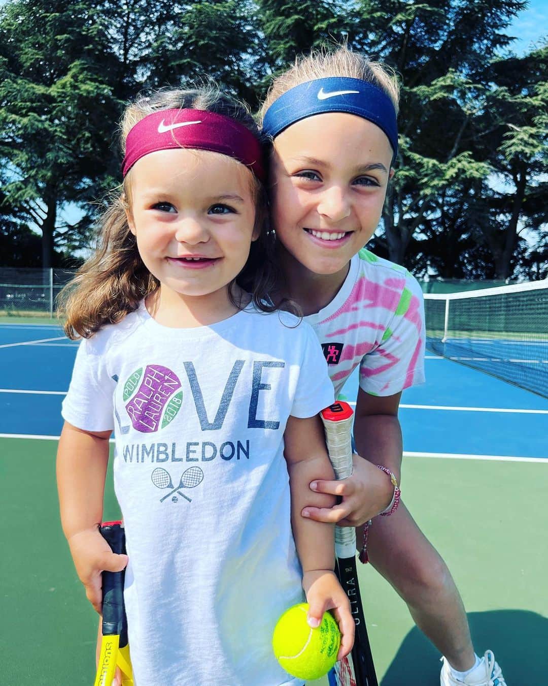 タチアナ・マリアのインスタグラム：「❤️🌱🎾👨‍👩‍👧‍👧」