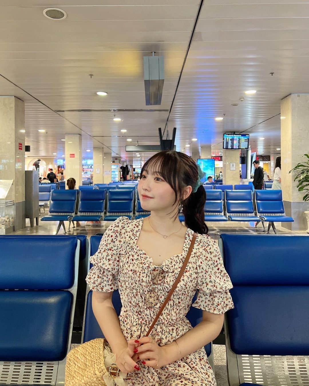 渡邊美華さんのインスタグラム写真 - (渡邊美華Instagram)「空港の雰囲気好きなんだよね〜✈️」6月11日 21時15分 - mika_watanabe1215