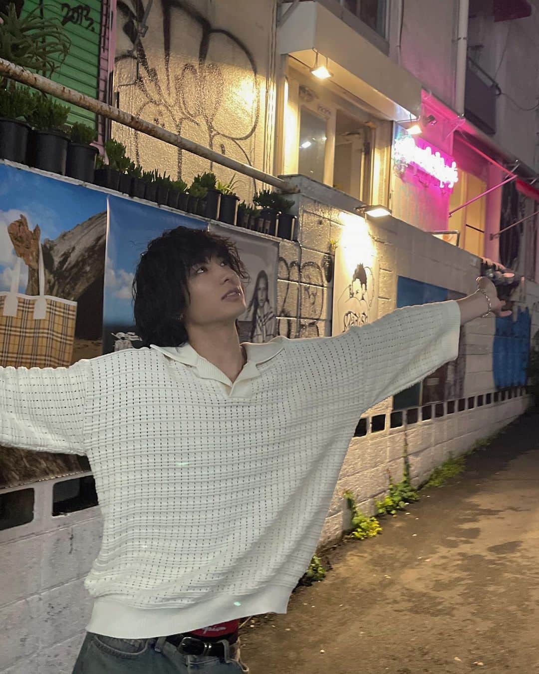安達祐人のインスタグラム：「Greetings from Tokyo.」