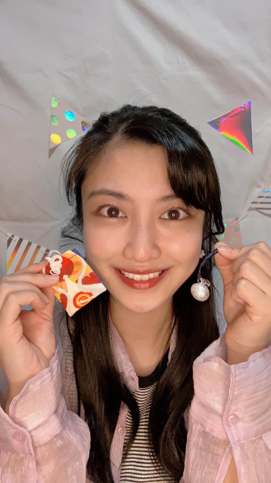のインスタグラム：「EP15 ・逗子でプロレス観戦してきたよ！ ・鎌倉でお浄めミュージアム🔮 ・みなさんの最近を聞く ・インドネシアからのお客さんが！ ・日本語の勉強って難しい ・アイスティー作り始めました🍹 ・最近雨ですね☂️ ・推しが出たよ！ ・ライトをゲットしました💡  こんな感じかな！ 今日もみなさんご視聴ありがとうございました😊また来週！お会いできるといいな☺️✨またたくさんお話しましょうね〜！お待ちしてます😌 おやすみなさい🌙 #maotime」