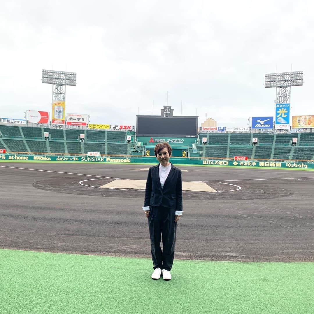 梅津有希子さんのインスタグラム写真 - (梅津有希子Instagram)「「甲子園ブラスバンドフェスティバル」、片付け終了。「感動した」「楽しかった！」など、お客さんからも、先生や生徒さん達からも、嬉しい声がたくさん。  昨年秋から準備して、何度も何度も調整を重ね、皆一生懸命練習してくれて、最高の1日になりました。  またね！甲子園！⚾️🎺　  #甲子園ブラスバンドフェスティバル #甲子園 #甲子園球場」6月11日 21時50分 - y_umetsu