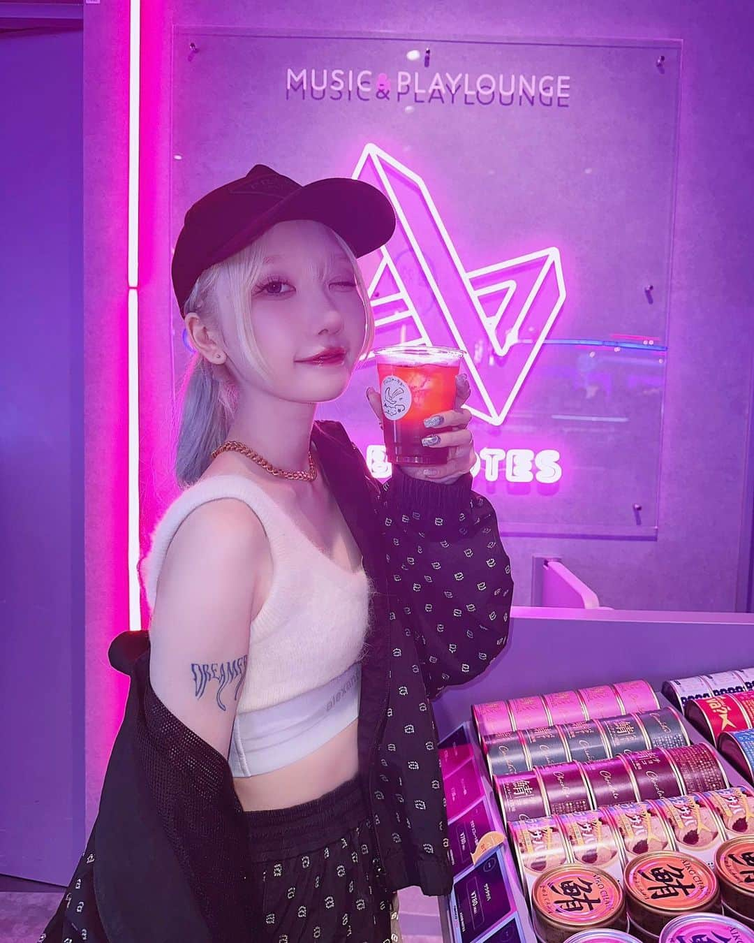 苺りなはむのインスタグラム：「ASOBINOTES💞 Kabuki Tower in Shinjuku💖」