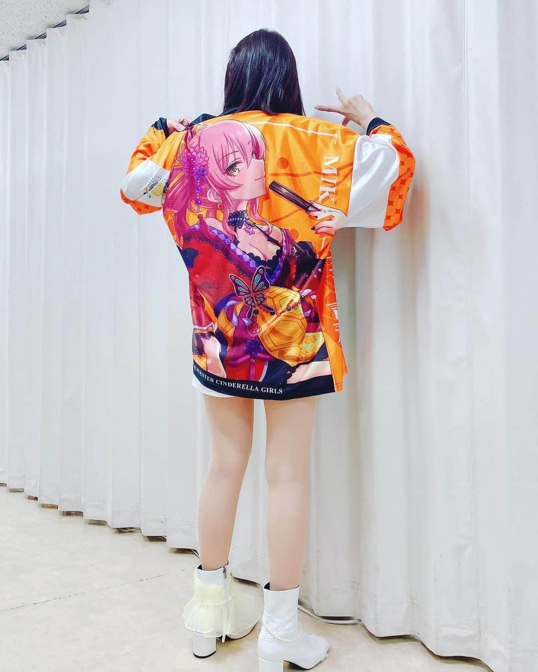 佳村はるかのインスタグラム：「久しぶりにみなさんの声がきけて感動しました✨✨🎆  ありがとうございましたー★！！！  #cgよまつり」