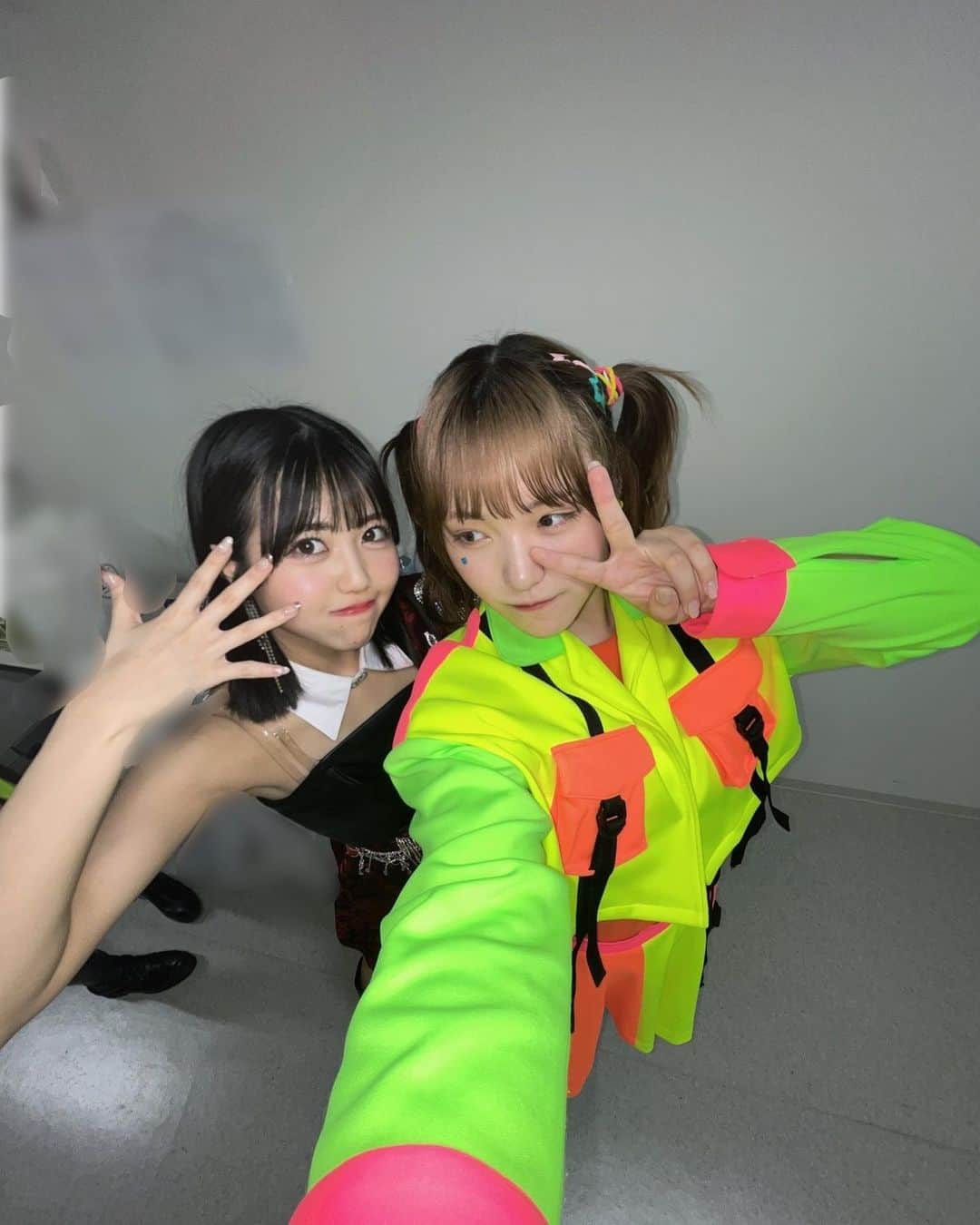 のインスタグラム：「ᜊ  おちゃのーま かわいい  またあげるね写真！！！  #BEYOOOOOCHA #ocha_norma @ocha_norma_official  #窪田七海 #米村姫良々  #ももひめもりー #清野桃々姫  #momohime  #โมะโมะฮิเมะ #PrincesaDurazno」