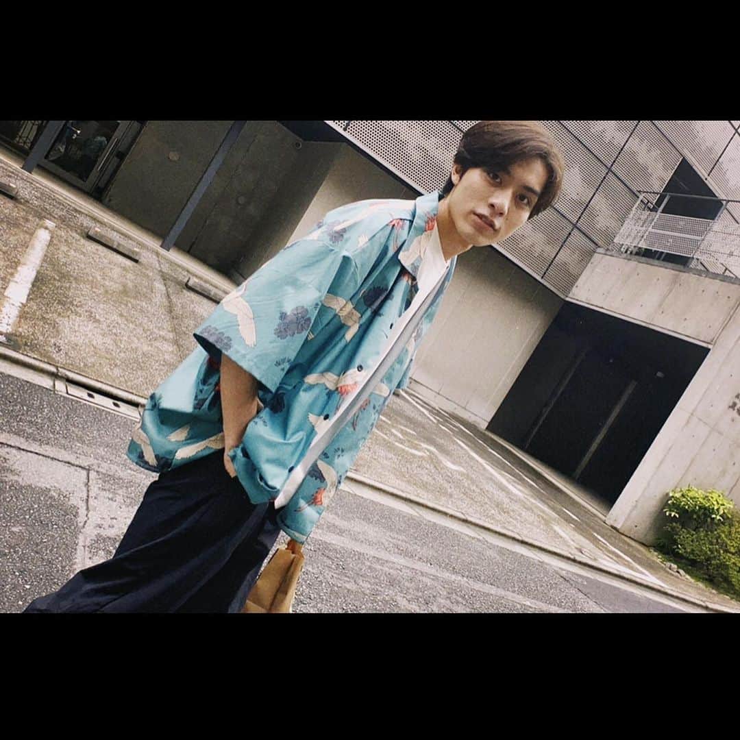 吉田知央さんのインスタグラム写真 - (吉田知央Instagram)「縣さんとイベントの合間に散歩。  🍱  🧋」6月11日 22時14分 - chihiro__yoshida