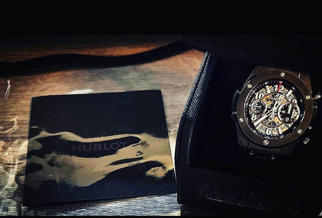 TAKUMA さんのインスタグラム写真 - (TAKUMA Instagram)「オーバーホールに出してた時計が返ってきた🕰️これで時間が狂わない🔥  #たんさん #時計 #hublot」6月11日 22時26分 - tan_tan_dayo