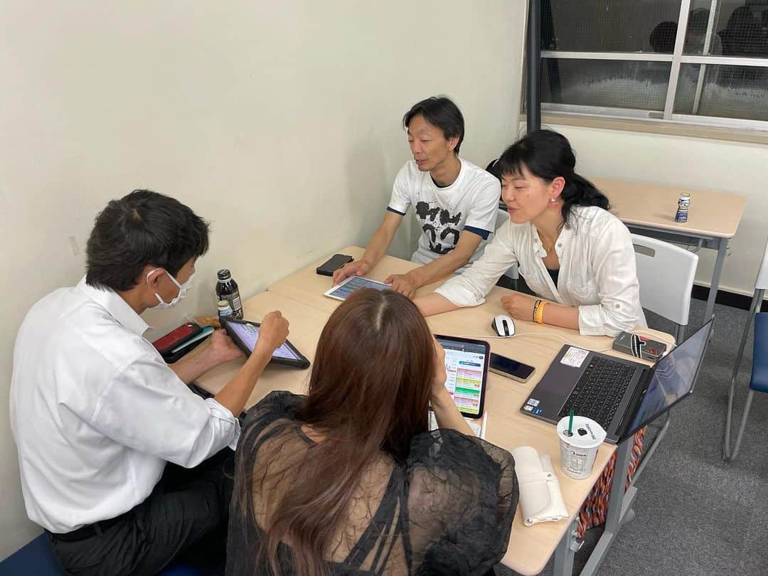 山田さくらさんのインスタグラム写真 - (山田さくらInstagram)「浅草支部お勉強会‼️ 支部長やってます😆😆  【📊✨初心者から親世代まで学べるIMオンライン学校の広報活動または生徒募集のご案内📊✨🌈】 🌸デモトレード無料練習会も随時開催してます。  zoomもしくは六本木駅周辺カフェ  🌸参加費🌸 無料  🌸時間🌸 30分くらい予定  ﾟ･*:.｡. .｡.:*･゜ﾟ･*:.｡. .｡.:*･゜ﾟ･*:.｡. .｡.:*･゜  最近よく耳にする『投資』 あなたはどんな風に思いますか？  怖い、お金がなくなってしまう、いいように丸め込まれるなどマイナスをお持ちの方多いのではないでしょうか？  私は以前預ける系の『投資』をやり気付いたらその会社が飛んでしまってましたw預けておくだけで半年後、1年後〇〇%にお金が増えると言われ気付けばあれれ？？  そんな私が辿り着いたのは  『全世界60万人の生徒が学ぶ、オンライン投資スクール』  『プロのトレーダーから24時間学べるサブスクオンラインスクール』  10年以上仲良くしていただいている経営者の方の紹介で、このスクールに入学することになりました。月々お月謝はかかりますが、他のどこよりも安くて、安心できる、お友達ができる、自分のやり方次第では『億トレーダー』も夢じゃない！  月々のお月謝が全く気にならなくなります。  サポート体制も充実してて、日本各地にお知り合いができてzoomを通じて同じ時間を共有できるんです^ ^  主婦、ママさんがとっても多いのも嬉しい〜 もちろん経営者や実業家や弁護士やナースやOLや会計士や人の夢を叶えたい人などなどたくさんの出会いもあり嬉しい〜  ランチやカフェに行ったり、エステ行ったり、お買い物したり、少し余裕ができると心も穏やかになって優しくなれたり。旦那さんのお給料を使うのを悪いなぁと思うこともありません♡あなたが生み出したお金なんですもの。  この世はお金！…だけではないですが、あるに越した事はないと思いませんか？  📊✨デモトレード無料練習会も随時開催してます。📊✨時間は30分ほど頂いております。  もっと大きい規模、全国の方たちと集まる日もあるんです☆  たくさんの方とお会いしてみて下さいね。 分からない事、ちょっとしたコツなど直接お会いする大切さと気持ちも前向きになれてさらに上達します☆  個人事業主さま、店舗様必見！ 自分のお店やお仕事のホームページをご自身で作ってみませんか？ こんなこともやってます。 これはなんと無料〜嬉しすぎます。 これ以外にも無料特典が盛りだくさんで色々とやってくださる方々に溢れてます〜 もっともっと良さを伝えたい！ 文章だけではお伝えにくいし、伝わりにくいのが残念です☆ 会ってお話し聞いてもらったら、良さが分かってもらえると思います！  20代、30代、40、50代でお友達ができるとは… そこも大きなメリット^ ^ 大きな一歩踏み出してみませんか？  体験会・相談会を随時30分ほど開催します〜 気になる方必見❗️  お問合せお待ちしています。 あなたの目で耳でしっかりじっくり見てもらって決めてください〜 しつこい勧誘やお電話も差し上げませんのでご安心ください^ ^  あなたにお会いできる日を楽しみにしていますよ♪ 最後まで読んでいただきましてありがとうございました m(_ _)m  #物販 #物販ビジネス #物販初心者 #副業さがしてます #副業始めました #在宅ワーク #在宅ワーク募集 #在宅ワーク始めました #せどり #せどり初心者 #副収入 #テレワーク #ポイント投資 #転職したい #ネットビジネス  #ネットビジネス副業 #スクールインフルエンサー #トレード #稼ぐ」6月11日 22時32分 - sakura.yamada0414