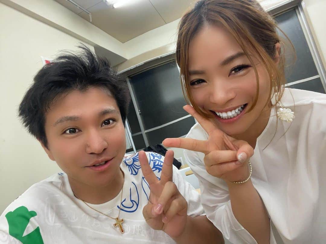 山田さくらさんのインスタグラム写真 - (山田さくらInstagram)「浅草支部お勉強会‼️ 支部長やってます😆😆  【📊✨初心者から親世代まで学べるIMオンライン学校の広報活動または生徒募集のご案内📊✨🌈】 🌸デモトレード無料練習会も随時開催してます。  zoomもしくは六本木駅周辺カフェ  🌸参加費🌸 無料  🌸時間🌸 30分くらい予定  ﾟ･*:.｡. .｡.:*･゜ﾟ･*:.｡. .｡.:*･゜ﾟ･*:.｡. .｡.:*･゜  最近よく耳にする『投資』 あなたはどんな風に思いますか？  怖い、お金がなくなってしまう、いいように丸め込まれるなどマイナスをお持ちの方多いのではないでしょうか？  私は以前預ける系の『投資』をやり気付いたらその会社が飛んでしまってましたw預けておくだけで半年後、1年後〇〇%にお金が増えると言われ気付けばあれれ？？  そんな私が辿り着いたのは  『全世界60万人の生徒が学ぶ、オンライン投資スクール』  『プロのトレーダーから24時間学べるサブスクオンラインスクール』  10年以上仲良くしていただいている経営者の方の紹介で、このスクールに入学することになりました。月々お月謝はかかりますが、他のどこよりも安くて、安心できる、お友達ができる、自分のやり方次第では『億トレーダー』も夢じゃない！  月々のお月謝が全く気にならなくなります。  サポート体制も充実してて、日本各地にお知り合いができてzoomを通じて同じ時間を共有できるんです^ ^  主婦、ママさんがとっても多いのも嬉しい〜 もちろん経営者や実業家や弁護士やナースやOLや会計士や人の夢を叶えたい人などなどたくさんの出会いもあり嬉しい〜  ランチやカフェに行ったり、エステ行ったり、お買い物したり、少し余裕ができると心も穏やかになって優しくなれたり。旦那さんのお給料を使うのを悪いなぁと思うこともありません♡あなたが生み出したお金なんですもの。  この世はお金！…だけではないですが、あるに越した事はないと思いませんか？  📊✨デモトレード無料練習会も随時開催してます。📊✨時間は30分ほど頂いております。  もっと大きい規模、全国の方たちと集まる日もあるんです☆  たくさんの方とお会いしてみて下さいね。 分からない事、ちょっとしたコツなど直接お会いする大切さと気持ちも前向きになれてさらに上達します☆  個人事業主さま、店舗様必見！ 自分のお店やお仕事のホームページをご自身で作ってみませんか？ こんなこともやってます。 これはなんと無料〜嬉しすぎます。 これ以外にも無料特典が盛りだくさんで色々とやってくださる方々に溢れてます〜 もっともっと良さを伝えたい！ 文章だけではお伝えにくいし、伝わりにくいのが残念です☆ 会ってお話し聞いてもらったら、良さが分かってもらえると思います！  20代、30代、40、50代でお友達ができるとは… そこも大きなメリット^ ^ 大きな一歩踏み出してみませんか？  体験会・相談会を随時30分ほど開催します〜 気になる方必見❗️  お問合せお待ちしています。 あなたの目で耳でしっかりじっくり見てもらって決めてください〜 しつこい勧誘やお電話も差し上げませんのでご安心ください^ ^  あなたにお会いできる日を楽しみにしていますよ♪ 最後まで読んでいただきましてありがとうございました m(_ _)m  #物販 #物販ビジネス #物販初心者 #副業さがしてます #副業始めました #在宅ワーク #在宅ワーク募集 #在宅ワーク始めました #せどり #せどり初心者 #副収入 #テレワーク #ポイント投資 #転職したい #ネットビジネス  #ネットビジネス副業 #スクールインフルエンサー #トレード #稼ぐ」6月11日 22時32分 - sakura.yamada0414
