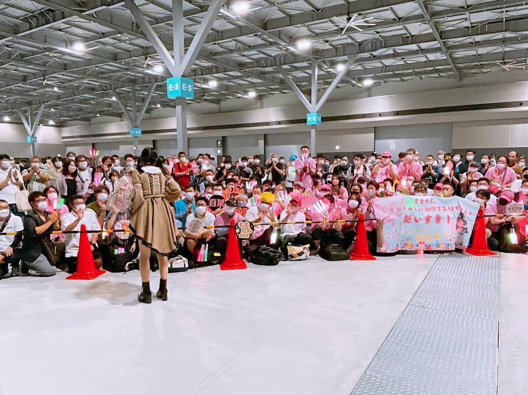 平野百菜さんのインスタグラム写真 - (平野百菜Instagram)「最後のトーク会・握手会が終わりました。 すごくさみしかったけど、それでも1人1人の目をみて感謝の気持ちを言えてよかった💗 一生忘れられない大切な宝物をありがとう💖💖  6月30日までよろしくね☺️  #ske48 #トーク会 #握手会  #もも係 #アイドル衣装 #06」6月11日 22時34分 - morimori180905