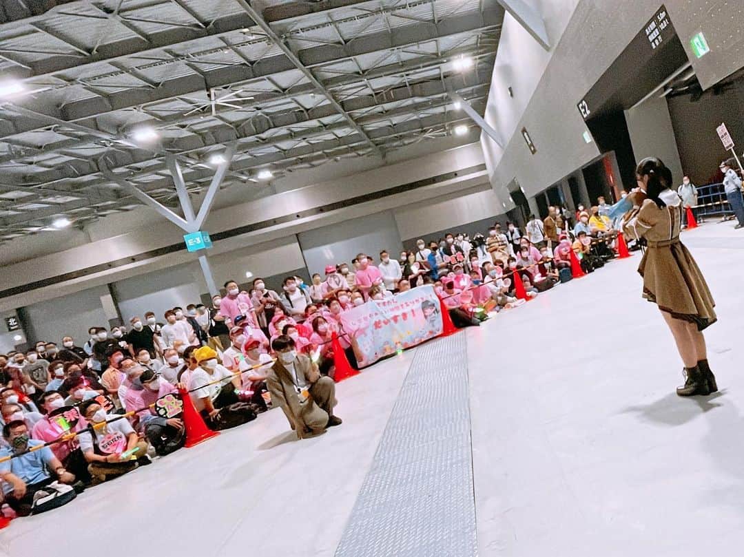 平野百菜さんのインスタグラム写真 - (平野百菜Instagram)「最後のトーク会・握手会が終わりました。 すごくさみしかったけど、それでも1人1人の目をみて感謝の気持ちを言えてよかった💗 一生忘れられない大切な宝物をありがとう💖💖  6月30日までよろしくね☺️  #ske48 #トーク会 #握手会  #もも係 #アイドル衣装 #06」6月11日 22時34分 - morimori180905