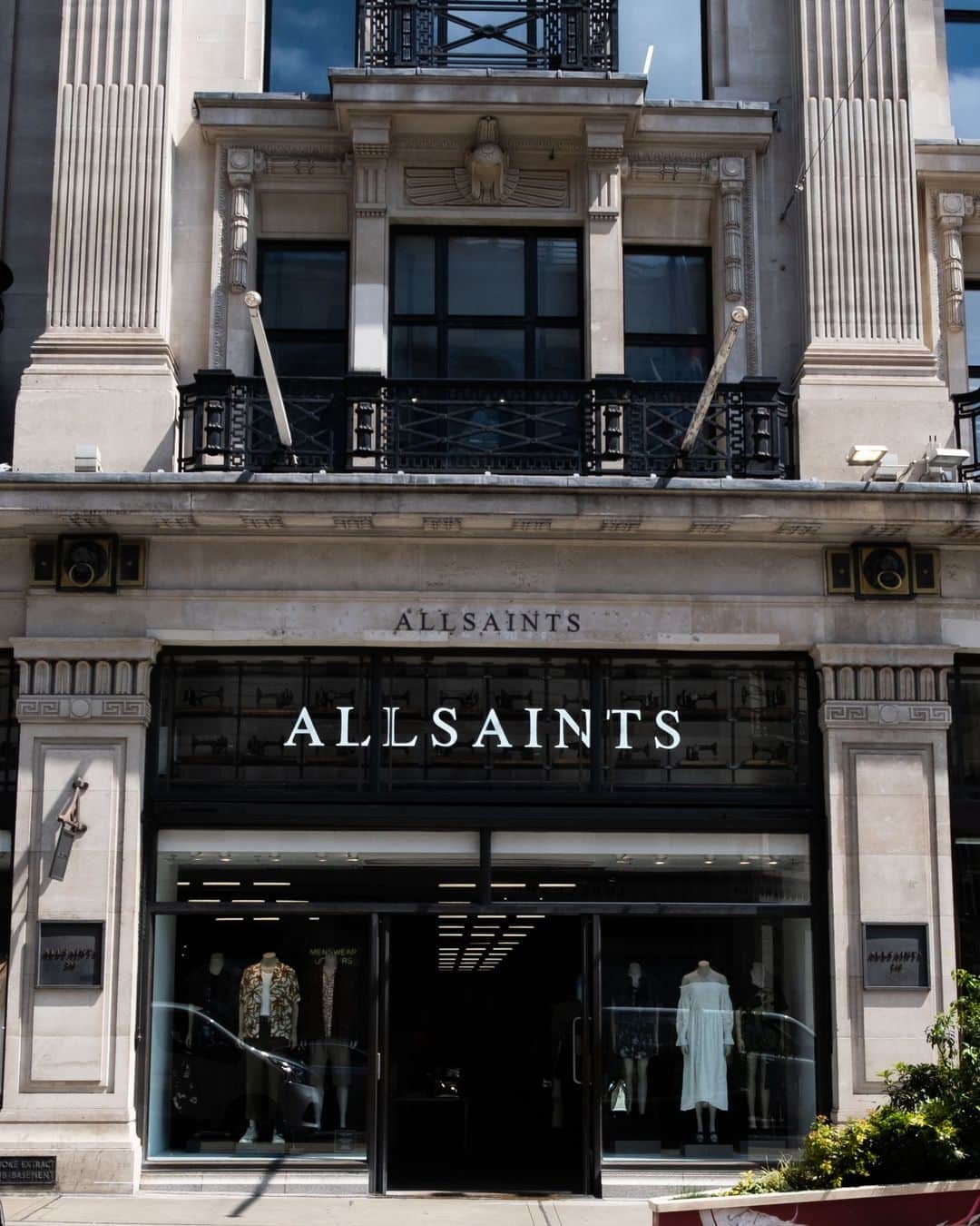 オールセインツさんのインスタグラム写真 - (オールセインツInstagram)「Went shopping at our Regent st store.」6月11日 23時01分 - allsaints