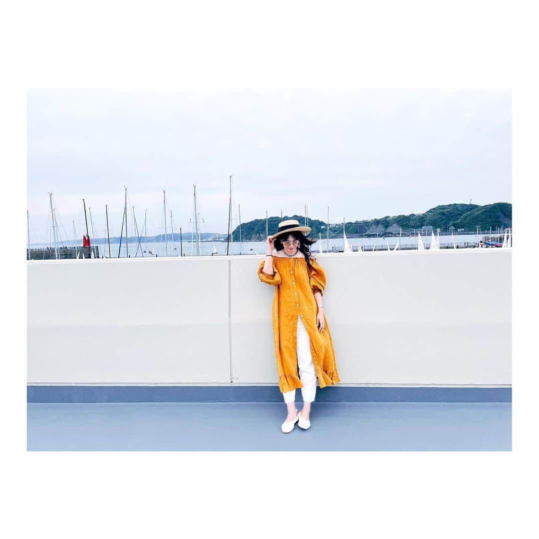 のインスタグラム：「とある週末。  明日からまた一週間。 深呼吸して参りましょ。  みなさまゆっくりおやすみくださいね」