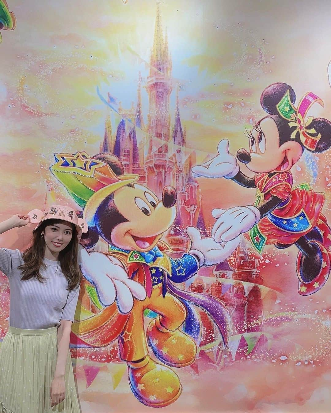 橘ゆりかさんのインスタグラム写真 - (橘ゆりかInstagram)「🌈🏰🧚‍♀️ ⁡ ⁡ 「東京ディズニーリゾート    アンコール！ザ・モーメンツ展」 ⁡ 懐かしのショーパレコスチュームを 間近に見られて感動感激🥹 あの頃のパークの思い出に浸ってきました💖 もちろん40周年も楽しもうっと🎈🎊 ⁡ あとは大好きなキャンリフ再演待ってる🎄🕯️😌  #アンコールザモーメンツ展 #イクスピアリ #東京ディズニーリゾート40周年 #橘ゆりか #ディズニーランド #ディズニーシー #tdr #ikspiari」6月11日 23時14分 - yuricalcal