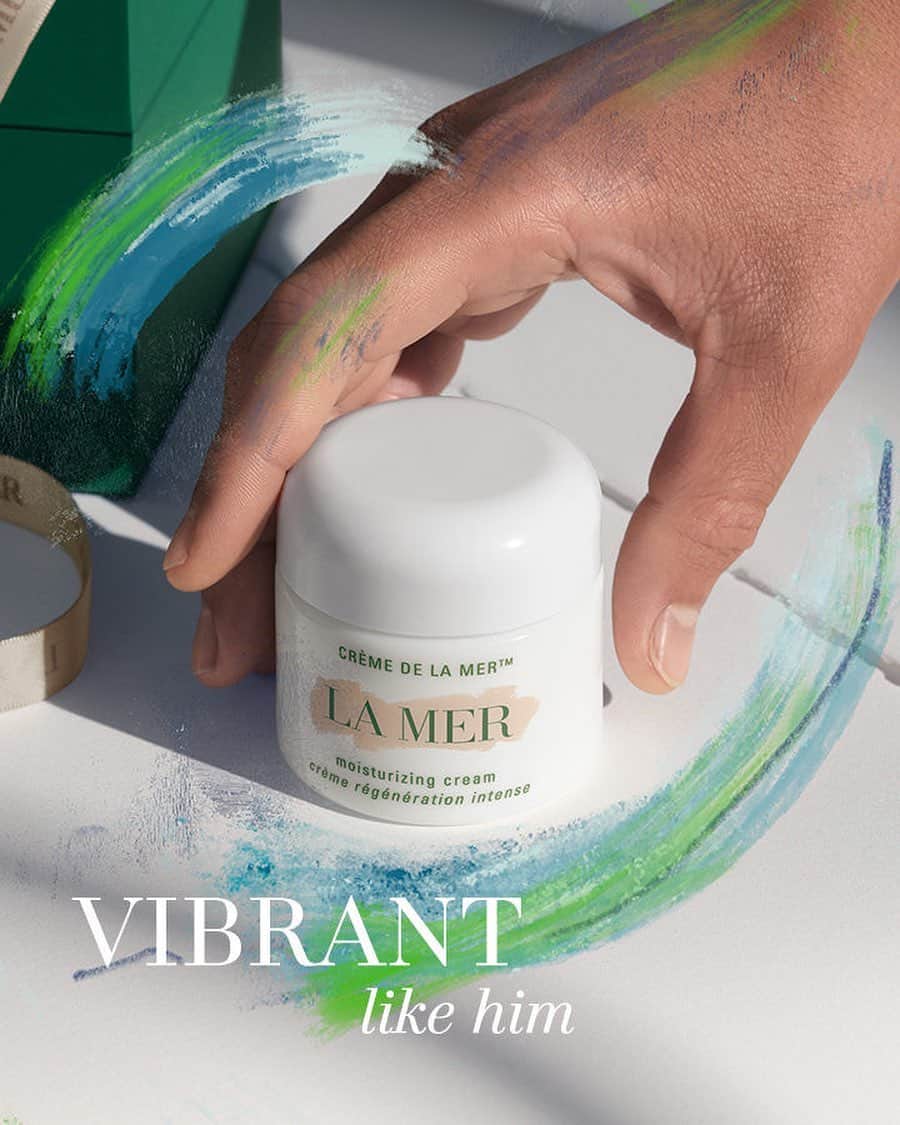 ドゥラメールのインスタグラム：「This Father’s Day, find the La Mer that will be his new skincare favorite. Indulge dad with treatments that bring the best out of daily moments of self-care.   #LaMer #LaMerSkincare #CremedeLaMer」