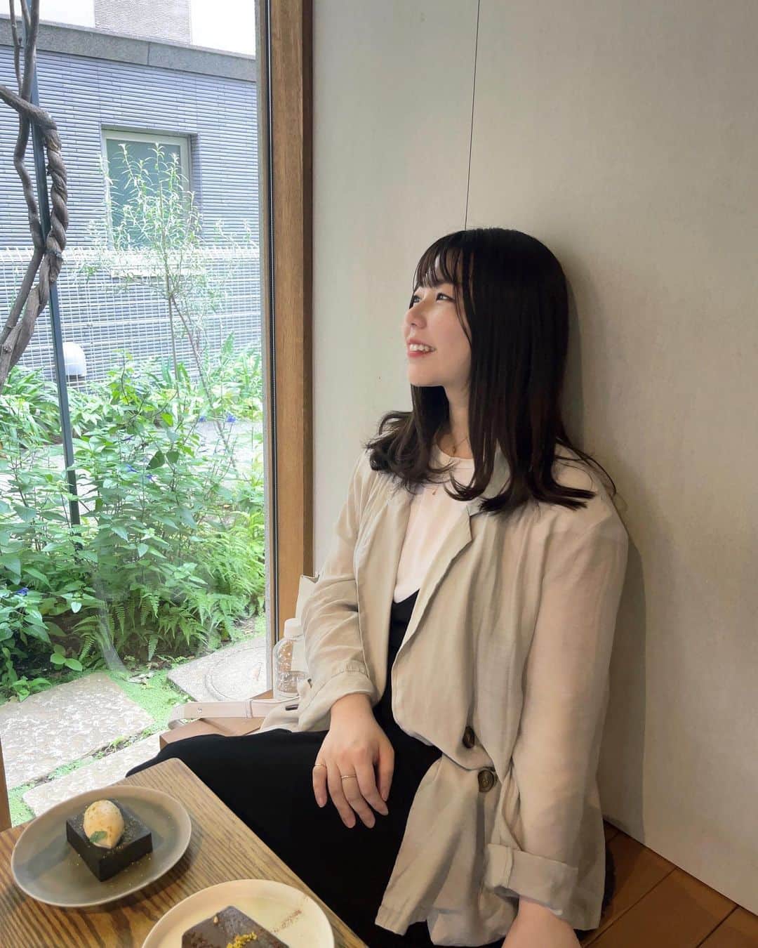 今井瞳のインスタグラム：「🌱 ㅤㅤㅤㅤㅤㅤㅤㅤㅤㅤㅤㅤㅤ ㅤㅤㅤㅤㅤㅤㅤㅤㅤㅤㅤㅤㅤ 後ろ姿のその後𓂃𖠚ᐝ  ㅤㅤㅤㅤㅤㅤㅤㅤㅤㅤㅤㅤㅤ また明日から1週間がんばろうね🌙 #おやすみなさい #gn ㅤㅤㅤㅤㅤㅤㅤㅤㅤㅤㅤㅤㅤ ㅤㅤㅤㅤㅤㅤㅤㅤㅤㅤㅤㅤㅤ ㅤㅤㅤㅤㅤㅤㅤㅤㅤㅤㅤㅤㅤ #またまた珍しい画角ですね #カフェ巡り #カフェタイム #cafetime #카페투어　 #japanesegirl #actress  ㅤㅤㅤㅤㅤㅤㅤㅤㅤㅤㅤㅤㅤ#きょうのいまい #今井瞳」