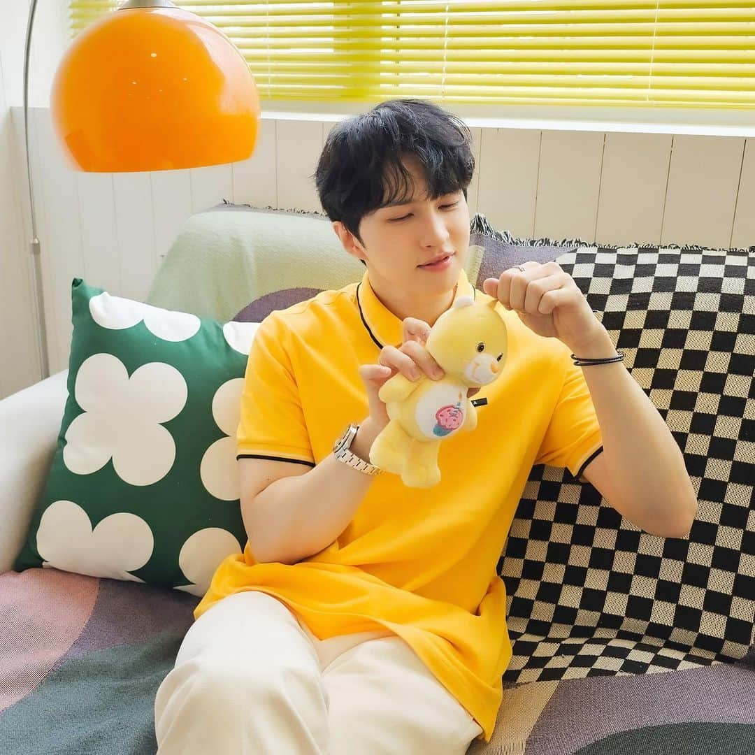 ケンさんのインスタグラム写真 - (ケンInstagram)「💛🐻🪽  #StarLight #뵬뷫애기들 #VIXX #빅스 #KEN #켄 #Cupid」6月12日 0時17分 - keken_0406