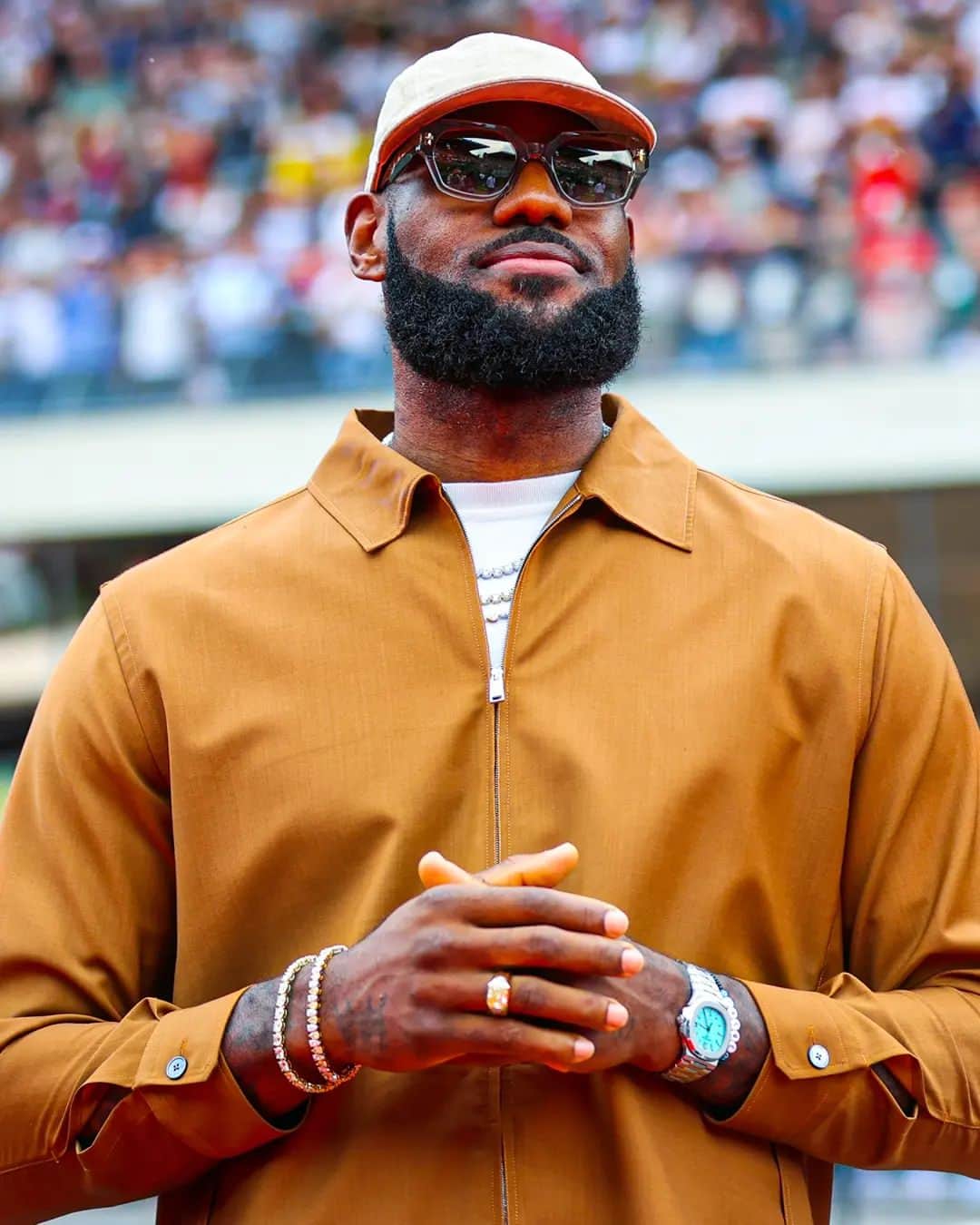 NBAさんのインスタグラム写真 - (NBAInstagram)「@KingJames was in town for the 100th edition of Le Mans 🇫🇷🏎👑」6月12日 0時23分 - nba