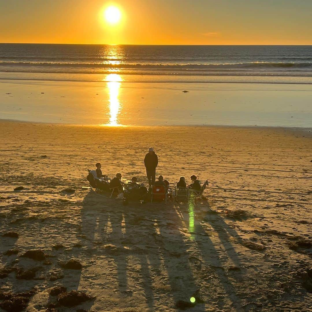 スティーブン・コレッティさんのインスタグラム写真 - (スティーブン・コレッティInstagram)「Time to skedaddle. 😉 That’s a wrap on Back to the Beach.」6月12日 3時27分 - stephencolletti