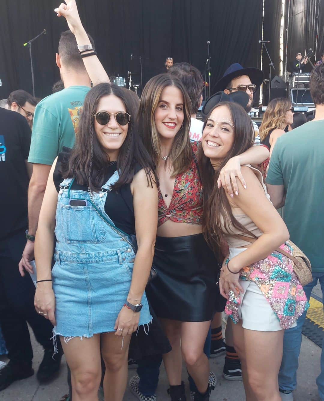 ソニア・ラフエンテのインスタグラム：「Y volvieron los festivales, los bailes, la vida ❤️ . . . #pompa #Madrid #2023」